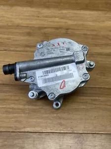 2014 2017 2018 2019-2022 BMW M5 530i 750i VACUUM PUMP 11668634120 OEM ๐ข - Picture 1 of 7