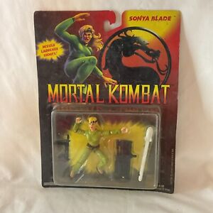Hasbro Mortal Kombat Sonja Blade Green Action Figure MOC  1994 Missile Launcher