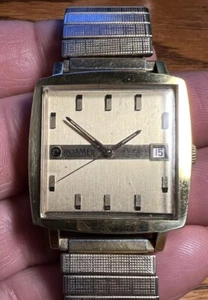 BEAUTIFUL ROAMER RED SEA  AUTOMATIC SWISS MADE RUNS! - Picture 1 of 12