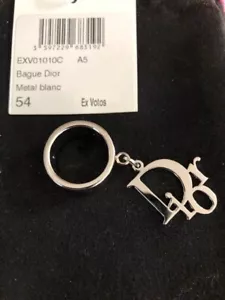 NWT Authentic Dior Logo Ring Silver Dangle Charm Size 7 Metal blanc - Picture 1 of 2