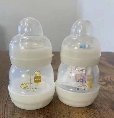 Lote de 2 biberones anticólicos con base ventilada MAM de 4 oz Foto 1 de 3