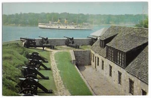 Cartolina NY Youngstown New York, nave a vapore Cayuga che passa vecchio forte Niagara — E28 - Foto 1 di 2