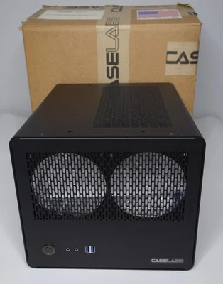 Estuche CaseLabs Bullet BH4 mATX, CLZZBH4-103BU, 2x mango + ventana, ventilador de 60 mm, negro Foto 1 de 4