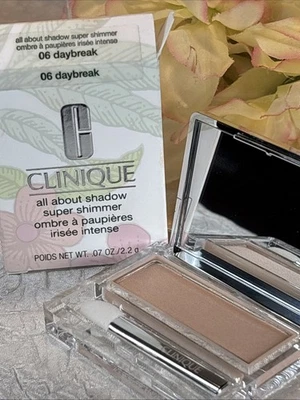 Clinique All About Shadow Super Shimmer - DAYBREAK 06 - Tamaño completo Nuevo en caja Envío gratuito Foto 1 de 2