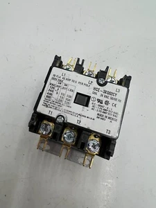 GENUINE OEM Hartland Controls 24VAC 30A Three Phase AC Contactor HCC-3XQ02CY - Picture 1 of 7