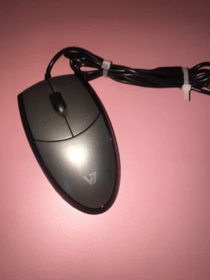 V7 MV3000 Full Size USB Optical LED Mouse Optical (Black/Silver) - Image 1 of 3