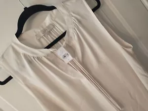 NWT Ann Taylor LOFT Sleeveless Tie V-Neck Rayon Poly Top sz Large - Picture 1 of 8