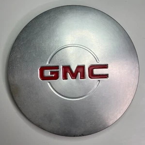 1999 - 2005 GMC Yukon XL Sierra Safari Center Hub Cap 15040220 - Picture 1 of 4