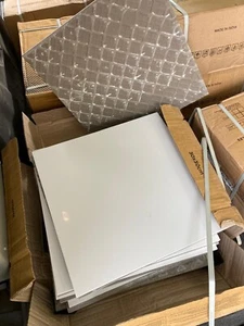 1 pc. NEW 12x12 in /30x30 cm PREMIUM I Glossy Very Fine Tile Crystal Color Ivory - Picture 1 of 7