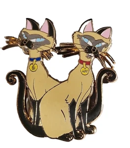 Disney Pin Dama y el Vagabundo Si & Am Gatos Siameses Gatito Collar Etiqueta con Nombre 54468 - Imagen 1 de 8