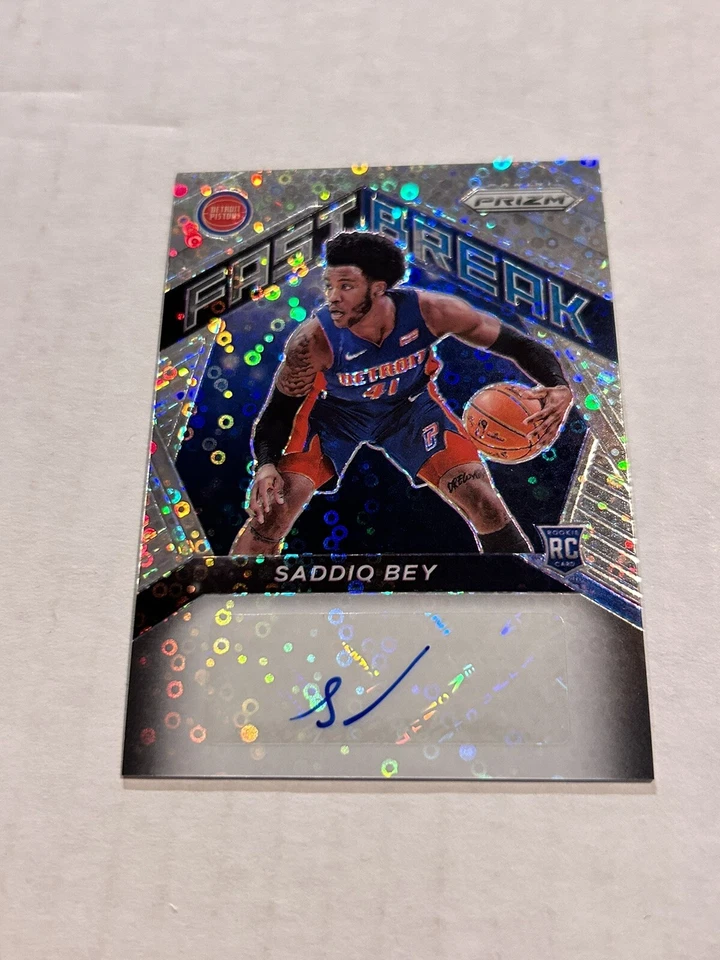 2020-21 PRIZM FAST BREAK SADDIQ BEY SILVER DISCO ROOKIE AUTO PISTONS - Image 1 of 2
