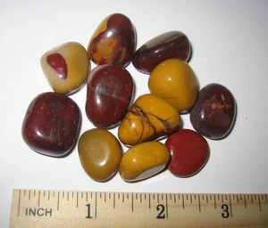11 TROMMELT POLIERT NATÜRLICH 0,7" - 0,8" MOOKAIT JASPIS STEINE AUSTRALIEN ~ 71,8g - Bild 1 von 7