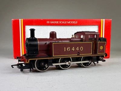 HORNBY R301 LMS Maroon 0-6-0 Class 3F Jinty Tank Loco 16440 - OO GAUGE - Image 1 of 4