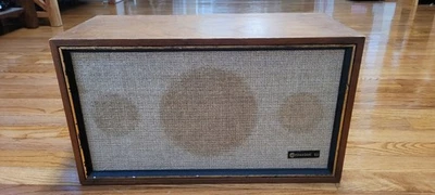 Altavoz de gabinete de madera de estantería de nogal Criterion 50 (individual). Probado. Funciona muy bien Foto 1 de 4