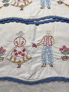 Vintage Pillowcase Lot Of 2 Wedding Gift Cross Stitch Crocheted Edges Floral - Picture 1 of 12