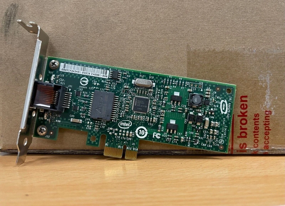 Scheda di rete LAN per sistemi desktop Intel Gigabit CT PCI-e EXP19301CTBLK - Immagine 1 di 1