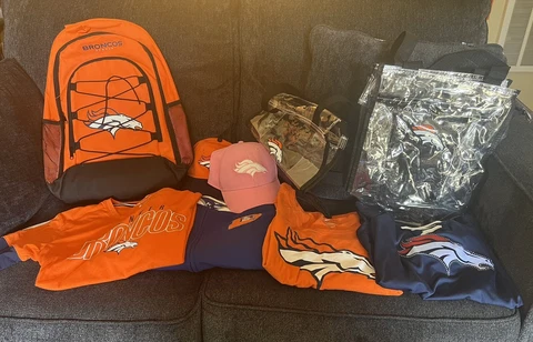 Women’s NFL Denver Broncos Clothing Bag Fan Lot 9 Items READ Jacket Shirt Hat + Cover