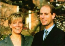 CPM AK Prince Edward and Sophie Rhys Jones BRITISH ROYALTY (765796)