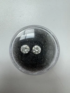 Pair Diamonds | SHAPE - Round | SIZE 0.58ct each | COLOR J-K | CLARITY - SI2 - Picture 1 of 5