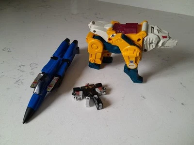 Vintage G1 Transformers Parts Figure Lot Dirge Rewind Weirdwolf Action Figures  - Image 1 of 4
