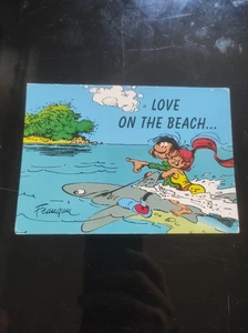 CARTE POSTALE - GASTON LAGAFFE - Love on the beach - Picture 1 of 2