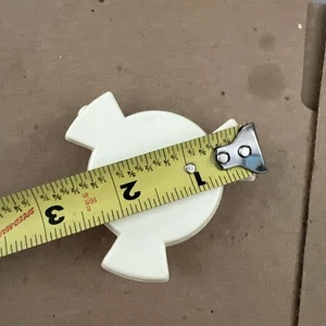 W10435116 Whirlpool Microwave Turntable Roller Drive Coupling - Picture 1 of 3