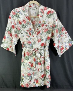 Kathryn weiß Blumen Morgenmantel Damen L Crossover zum Binden knielang romantisch feminin - Bild 1 von 20