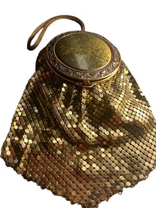 Bolso de Mano Cosmético Maquillaje Guilloche Evan’s Vintage Años 30’s Dorado y Malla - Imagen 1 de 10