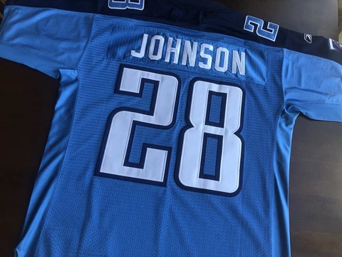 Authentic Reebok Chris Johnson #28 Tennessee Titans Football Jersey SZ 48 Cover