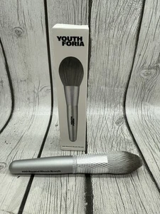 Youth Foria 100 Round Blush Brush NIB - Picture 1 of 3