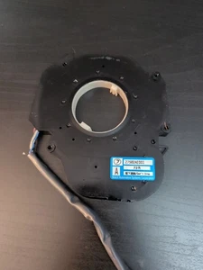 06-08 Sensor de ángulo de dirección Subaru Forester OEM 27582AE001 - Imagen 1 de 3