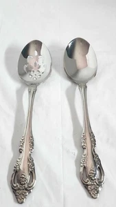 2 piece Oneida Community Canada Stainless Flatware Serving Spoons 8 1/2 In Large - Picture 1 of 2