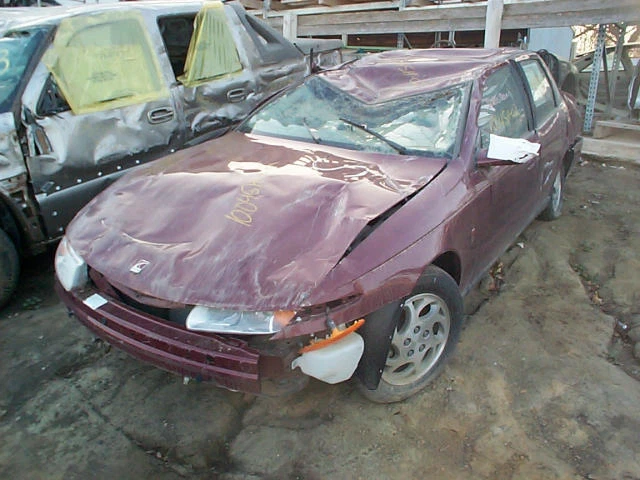 Bomba de dirección asistida Saturn serie L 2002 sedán Foto 1 de 4