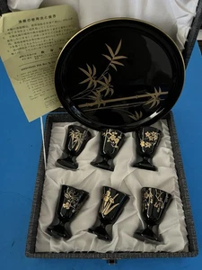 New Japanese  Sake Cups Tray Hand painted Black Gold Lacquer 7pc Set Vintage - Picture 1 of 10