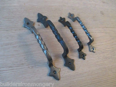 CAST IRON OLD GOTHIC TWISTED KITCHEN CABINET DOOR CUPBOARD DRAWER D PULL HANDLES - Image 1 of 3