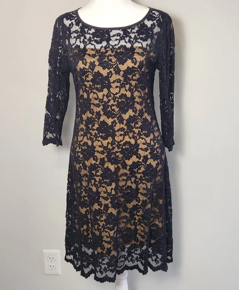 Vestido midi Karen Kane preto nude renda manga 3/4 forrado floral elástico feminino M”  - Imagem 1 de 4