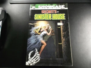 Showcase Presents Secrets of Sinister House TPB 2010 DC Comics (T 3467) - Imagen 1 de 3