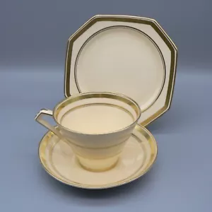 PARAGON ART DECO TEA TRIO CREAM GOLD MODERN SHAPE FINE BONE CHINA 766514 5629/3 - Picture 1 of 16
