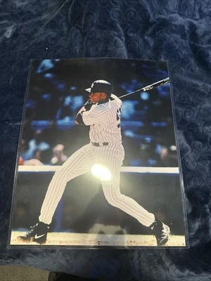 Foto firmada por Bernie Williams de los Yankees de Nueva York 16x20 lectura automática Foto 1 de 4