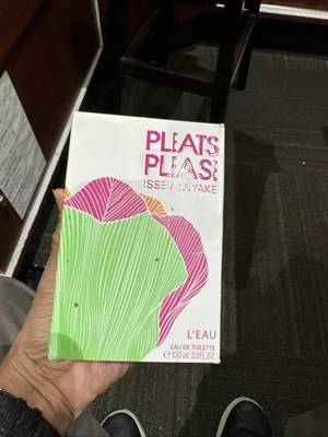 Pleats Please Leau by Issey Miyake for Women - 3.3 oz EDT Spray - Изображение 1 из 4