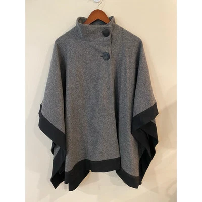 Poncho Jones New York Top Capa Talla Única Gris Negro Borde Lana Clásico Cuello Simulado Foto 1 de 4