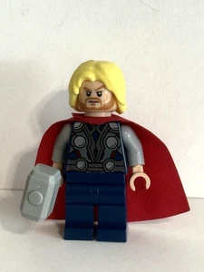 Lego 6869 THOR WITH HAMMER MINIFIGURE~ Quinjet Aerial Battle Set ~ 2012 - Picture 1 of 4