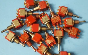 (134 pcs) Toggle Switches, M83731/10-271, C&K, Mom-Off-Mom,NO HARDWARE,READ DESC - Picture 1 of 3