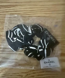 Unused CHANEL 23P Bicolor Hair Accessory - Picture 1 of 3