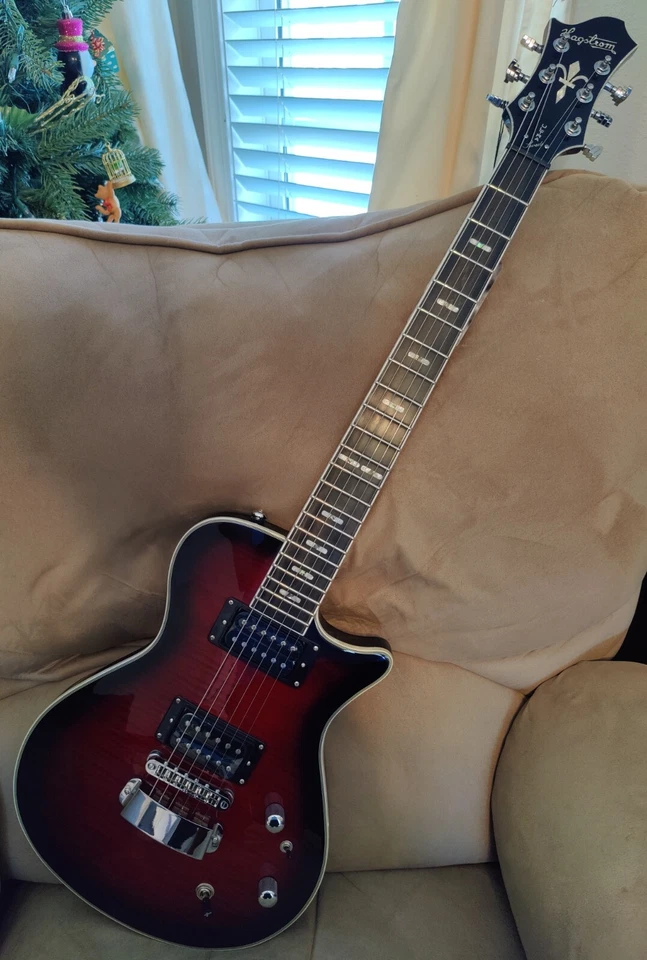 Guitarra eléctrica Hagstrom ULSWE-WDM Ultra Swede. Burgundy Burst. ¡Nuevo en caja! Foto 1 de 4