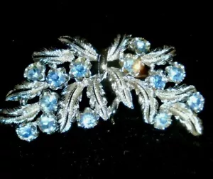 Silver Tone & Aqua Light Blue Rhinestone Brooch - Imagen 1 de 2