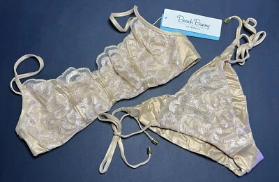 Nuevo con etiquetas Traje de baño Beach Bunny Rosie Bralette y parte inferior de corbata lateral - Talla M CONJUNTO oro rosa Foto 1 de 4
