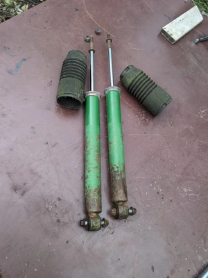 XJ8 Front Shock Absorbers Jaguar NON ADAPTIVE BILSTEIN SPORT SUSPENSION - image 1 of 3