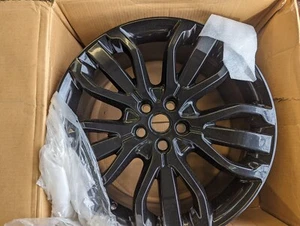 22x9 OE Performance 176GB Gloss Black Wheel 6x5.5 24mm (G7G) - Picture 1 of 2
