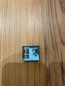 Finder Typ 40.52 Miniaturrelais - Bild 1 von 2